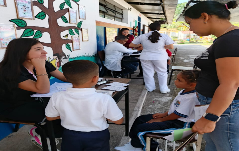 Ipasme va a la Escuela llega a la U.E. Feliciana Contreras